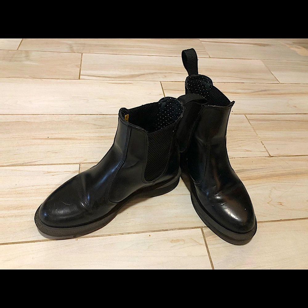 Dr. Martens flora vegan Chelsea boots